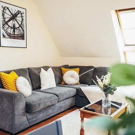 #8 The Millhouse By Derbnb, Stylish 2 Bedroom Apartment, Gated Parking, Wi-Fi, Netflix & Within Walking Distance Of The City Centre Derby Exterior photo