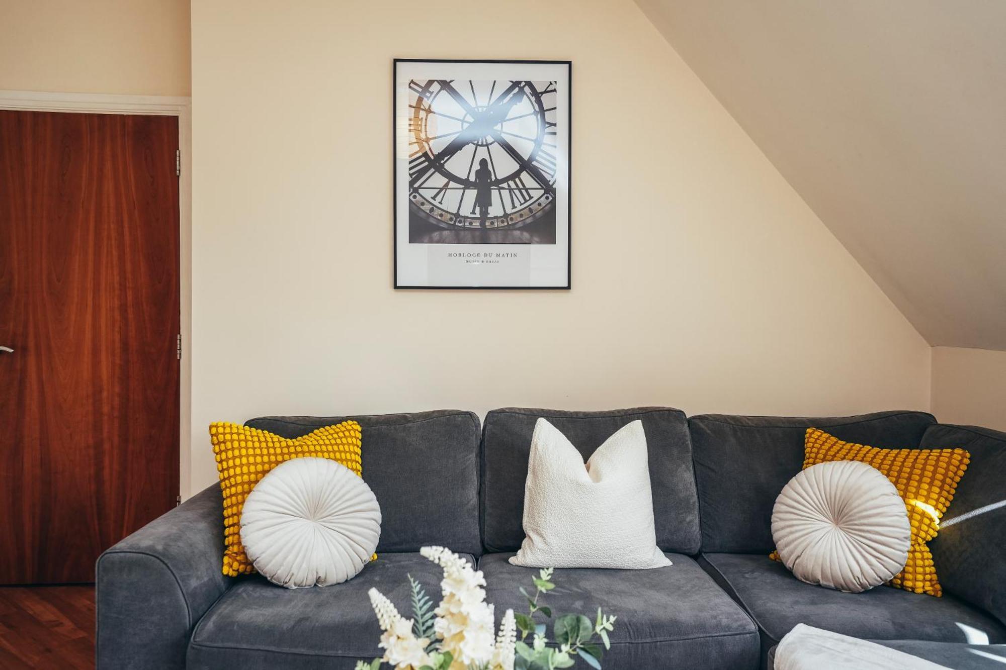 #8 The Millhouse By Derbnb, Stylish 2 Bedroom Apartment, Gated Parking, Wi-Fi, Netflix & Within Walking Distance Of The City Centre Derby Exterior photo