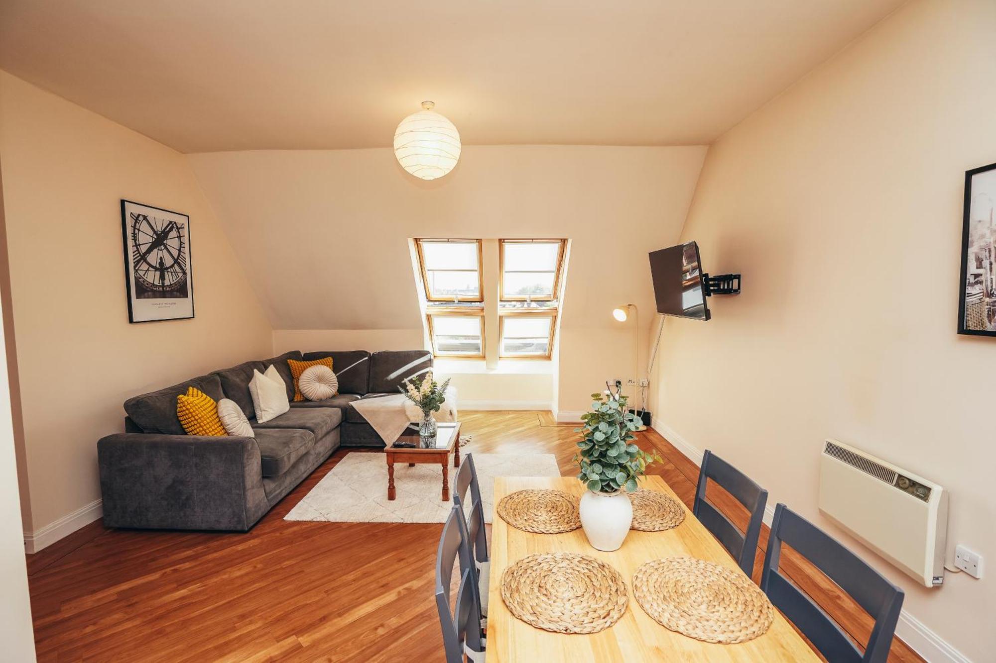 #8 The Millhouse By Derbnb, Stylish 2 Bedroom Apartment, Gated Parking, Wi-Fi, Netflix & Within Walking Distance Of The City Centre Derby Exterior photo