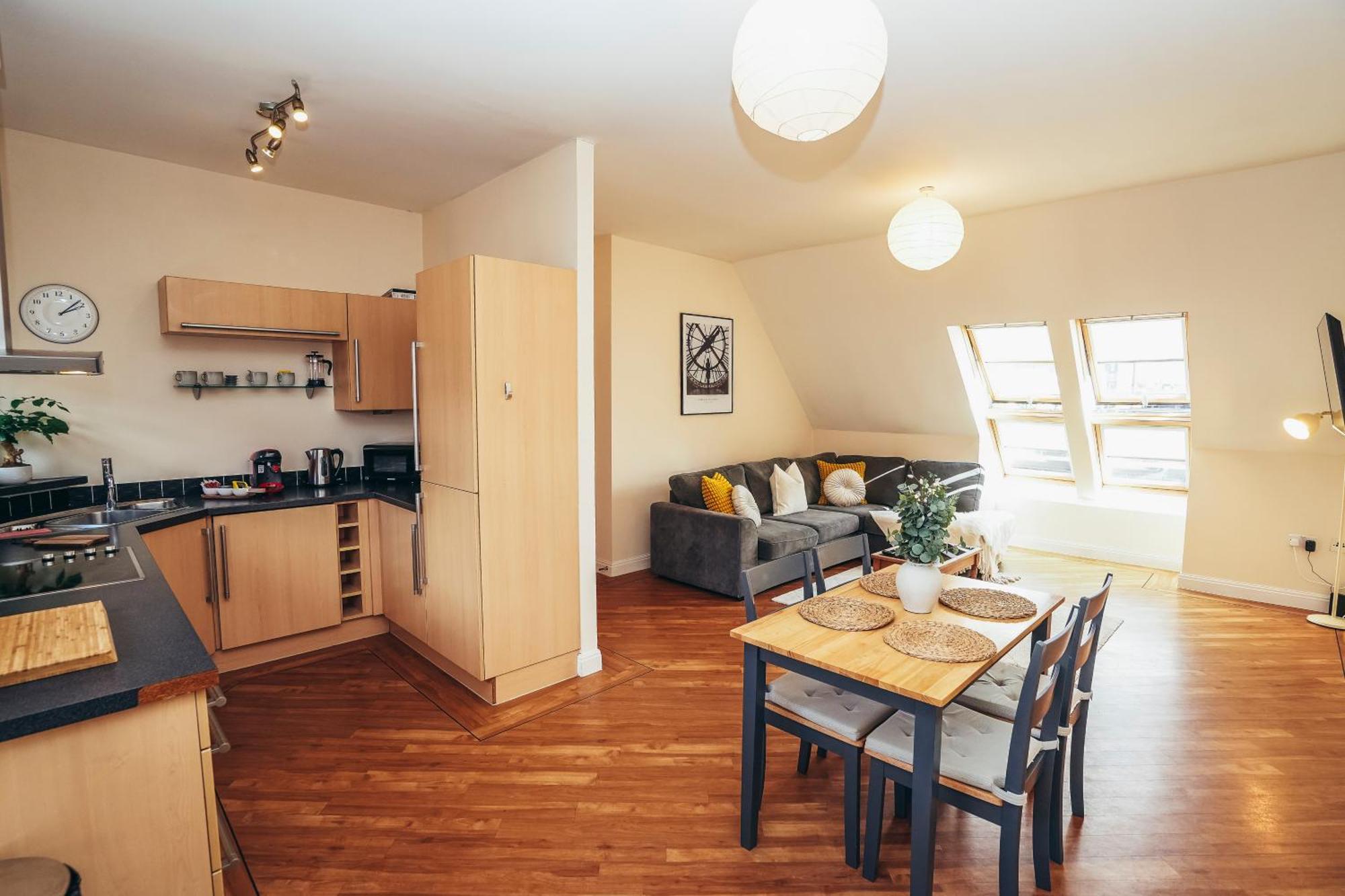 #8 The Millhouse By Derbnb, Stylish 2 Bedroom Apartment, Gated Parking, Wi-Fi, Netflix & Within Walking Distance Of The City Centre Derby Exterior photo